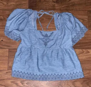 Old Navy Light Blue Embroidered Blouse chambray babydoll thumbnail 1