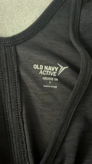 Old Navy Active Tank thumbnail 3