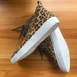 Gap Womens Cheetah Print Midtop Lace Up Sneaker Sz 8 thumbnail 6
