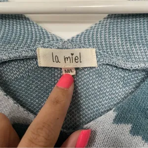 La Miel Blue Animal Print Dolman Sweater thumbnail 4