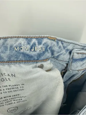 American Eagle Outfitters Strigid Mom Jeans Size 14 Short Light Wash thumbnail 10