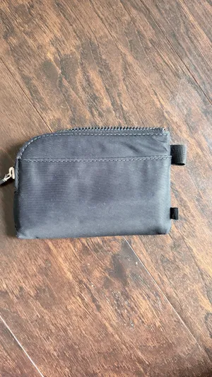Lululemon Capable card pouch thumbnail 3