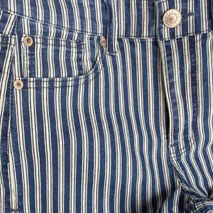 American Eagle Next Level Stretch Hi Rise Pinstripe Shorts Size 4 NWT thumbnail 4