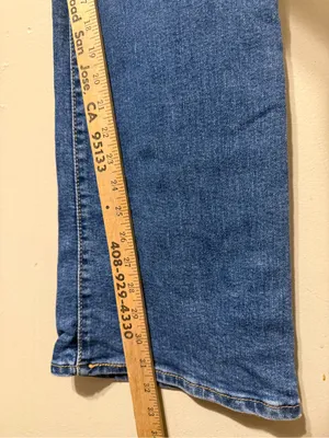 Levis Ribcage boot 31 Classic High-Rise Women's Jeans in Medium Blue thumbnail 5