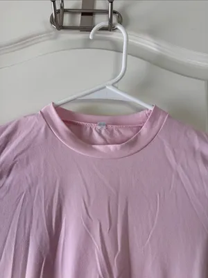 Long-Sleeve Crewneck Tee in Light Pink / M42 thumbnail 2