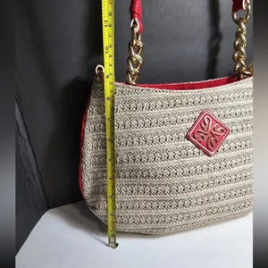 SIMPLY VERA Vera Wang Woven Hobo Bag Red Trim Gold Chain Classic everyday thumbnail 15