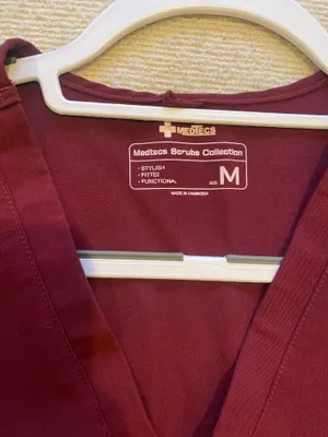 Maroon Scrubs Set  thumbnail 5