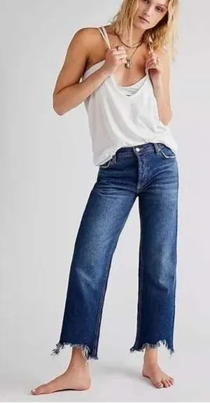 We The Free Maggie Jeans‎ Mid Rise Straight Leg Frayed Hem Dark Wash 25 thumbnail 1