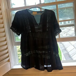 Maeve Anthropologie short sleeved top Medium black cute thumbnail 4