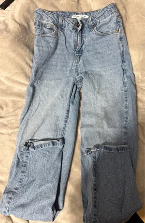 Celebrity Pink Jeans thumbnail 2