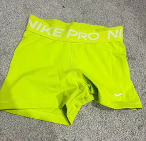 Nike Pro Spandex Shorts 3" Dri-Fit Women’s thumbnail 1