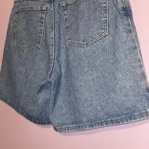 Vintage 90s Wrangler Mom Shorts Women Size 10 High Rise Light Wash thumbnail 6