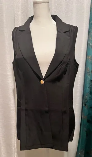 Black women's vest thumbnail 1