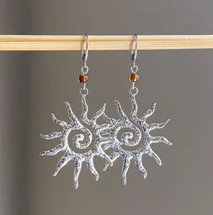 Handmade stainless steel sun boho retro vintage style dangle earrings☀️ thumbnail 4
