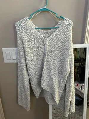 New In Sweater White thumbnail 1