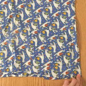 Halloween Print Scrub Top 2 Pockets Skulls Ghosts & Pumpkins Size XL thumbnail 2