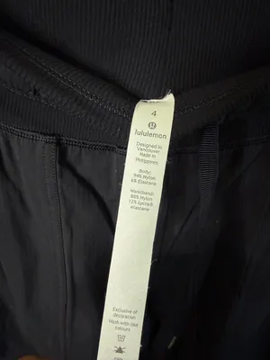 Lululemon Dance Studio Crop *25" Black Womens Size 4 thumbnail 3