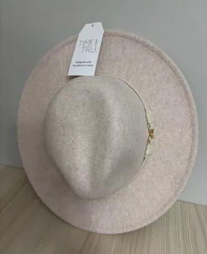 Time and Tru New! Beige Felt Women's Hat one size thumbnail 1
