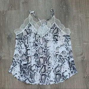 Snakeskin Print White Camisole Top Size: Medium Black thumbnail 1