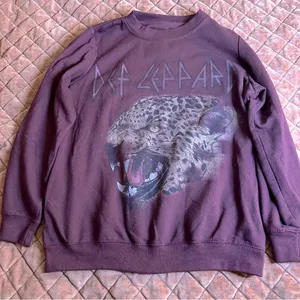 Def Leppard Maroon Sweatshirt Purple Size XS thumbnail 1