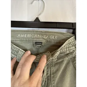 Women’s American Eagle Green Cargo Pants Size 00 Preowned thumbnail 4