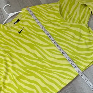Nike Zebra Sweater womens Yellow (medium) icon clash neon crop athleisure retro thumbnail 5