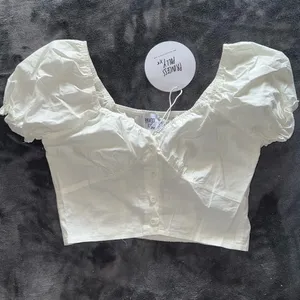 Princess Polly Abe Crop Top in Lemon Size 2 New with tag thumbnail 7