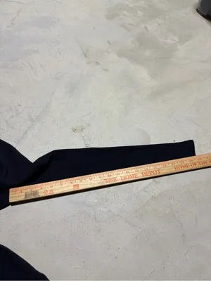 Lululemon out of this world Long-Sleeve Women's Top in Black thumbnail 6