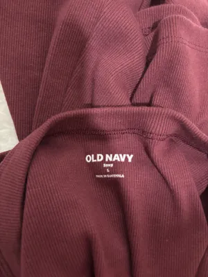 Old Navy Maroon Top thumbnail 3