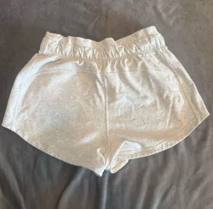 Lululemon Inner Glow 3" Shorts thumbnail 2