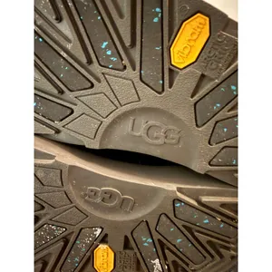 UGG Viki Boot Black Waterproof Leather‎ Vibram Arctic Grip Women thumbnail 9