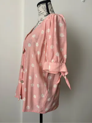 LC Lauren Conrad Pink Daisy Tie-Sleeve Blouse thumbnail 3