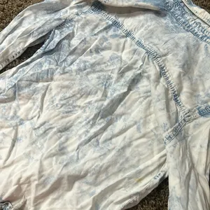 Zara Garage Acid Washed Boyfriend Denim Button Up‎ Size XS/S thumbnail 5