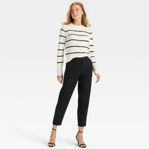 Black Women's dress Pants NWT thumbnail 2