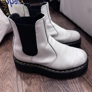 2976 Quad Platform Chelsea Boots thumbnail 5
