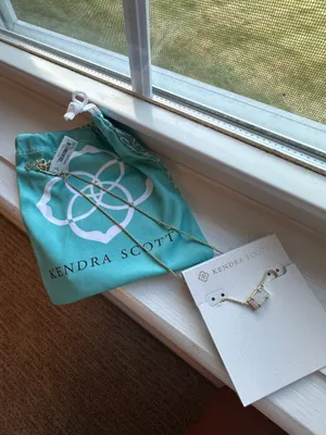 Kendra Scott necklace  thumbnail 2