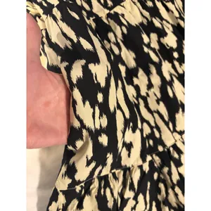 Black Cream Abstract‎ Print Dress Tiered Flutter Sleeve M NWT Summer Spring thumbnail 8