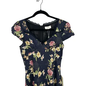 Bohme Floral Cap Sleeve Maxi Navy Blue Lace Autumn Wedding Guest Dress‎ Feminine thumbnail 4