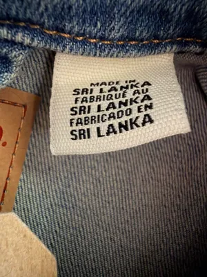 NWT Levi’s Original Trucker Denim Jean Jacket (XL) thumbnail 3