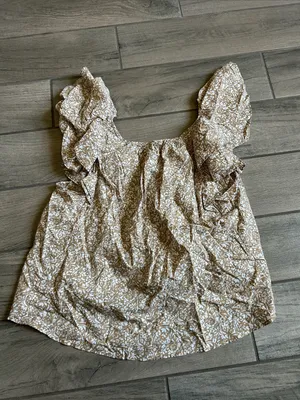 Universal Thread Cream Floral Ruffle Sleeve Blouse thumbnail 4