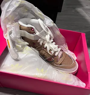 Adidas McDonalds High Tops thumbnail 2