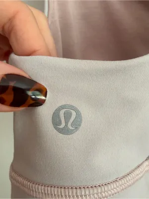 lululemon Invigorate Bra Women’s Size 6 Faint Coral Light Pink Racerback thumbnail 3