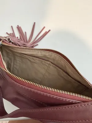Hobo Kole Bag Berry Woven Leather Tassel Shoulder Handbag Zip Bohemian Old Money thumbnail 11