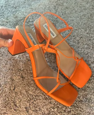 Steve Madden Orange Heels thumbnail 2