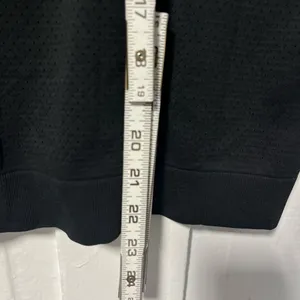 Rare Lululemon Breeze by long sleeve Lululemon across chest black size 4 thumbnail 9