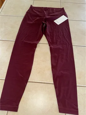 Lululemon Align High Rise 28” Red Merlot Size 12 NWT thumbnail 3