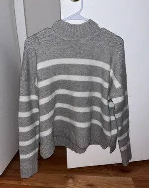 Grey Striped Sweater Gray Size M thumbnail 1
