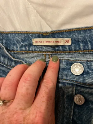 Levi’s Ribcage Straight Ankle Jeans thumbnail 7