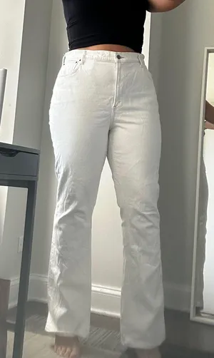 Abercrombie the 70’s vintage flare ultra high rise curve love long white jeans thumbnail 1