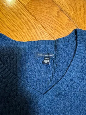 American Eagle Outfitters Sweater thumbnail 3